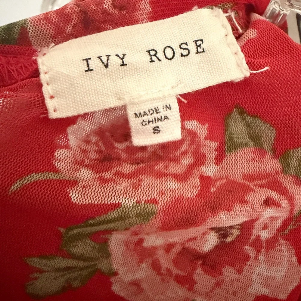 Sheer Floral Red Sleeveless Top - Picture 3 of 4